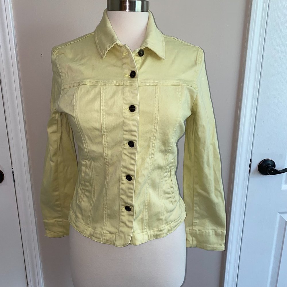 - A.M.I. yellow green classic jean jacket S EUC